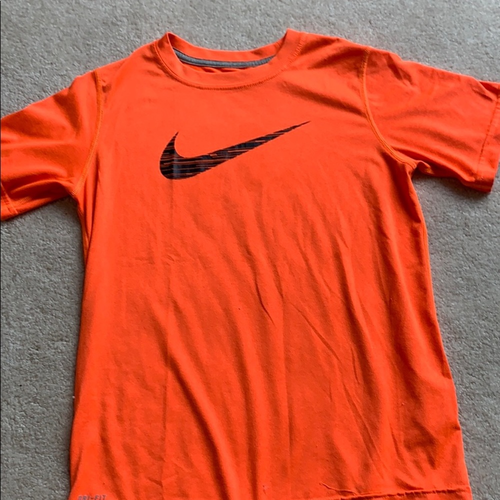 short sleeve nike dry fit boys shirt